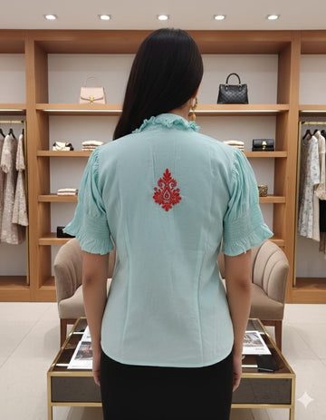 SHORT TOP